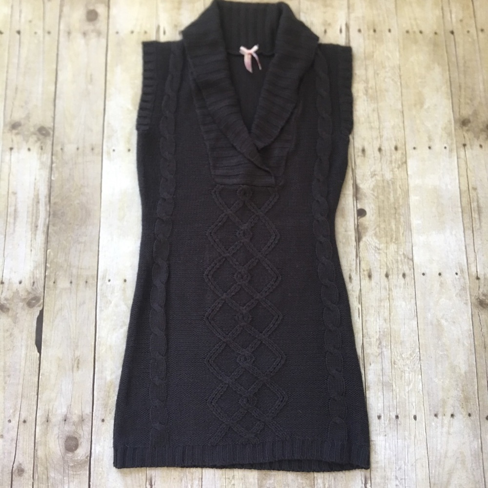Derek Heart Tunic Sweater